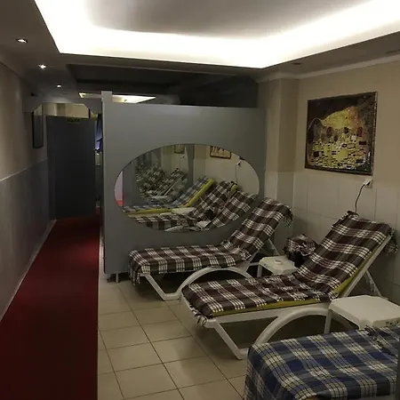 Szálloda Muz 2*